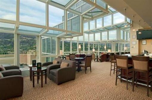 фото отеля Hilton Hotel & Executive Meeting Center Glendale (California)
