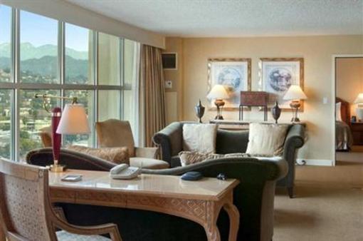 фото отеля Hilton Hotel & Executive Meeting Center Glendale (California)