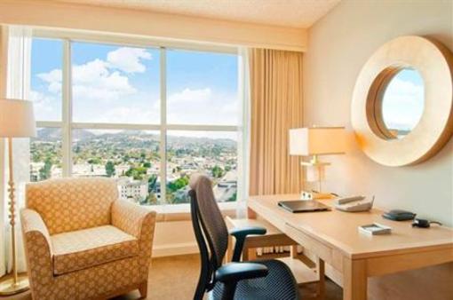 фото отеля Hilton Hotel & Executive Meeting Center Glendale (California)