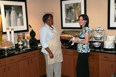 фото отеля Hampton Inn Memphis-Poplar