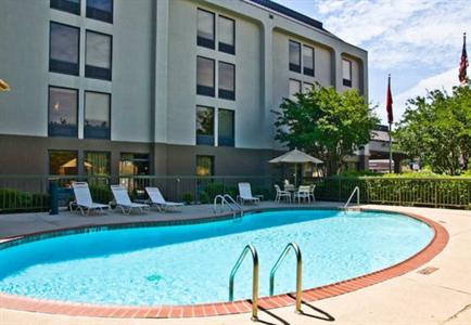 фото отеля Hampton Inn Memphis-Poplar