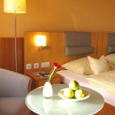 фото отеля Hotel Am Kloster Werne