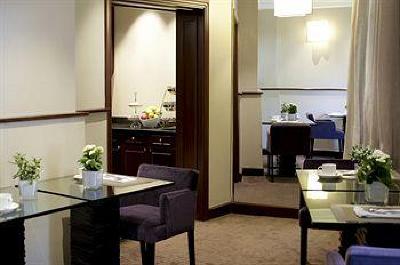 фото отеля Kefalari Suites Kifissia