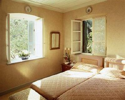 фото отеля Kefalari Suites Kifissia