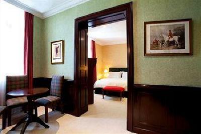 фото отеля Kefalari Suites Kifissia