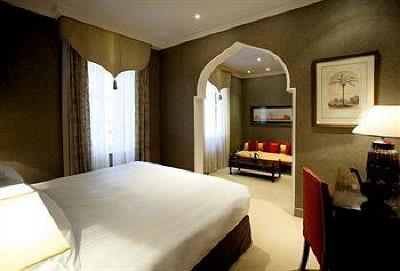 фото отеля Kefalari Suites Kifissia