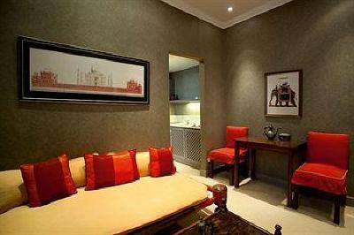 фото отеля Kefalari Suites Kifissia