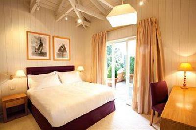 фото отеля Kefalari Suites Kifissia
