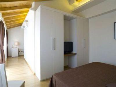 фото отеля Principe Di Lazise