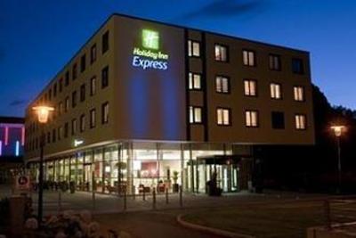 фото отеля Holiday Inn Express Singen