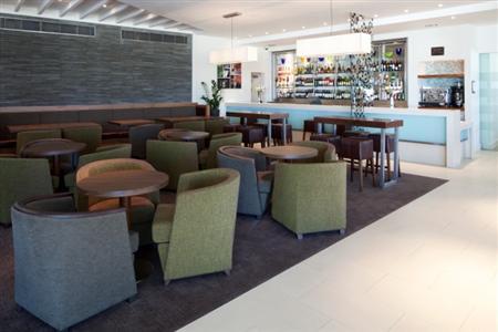 фото отеля Holiday Inn M4 Jct 10 Reading