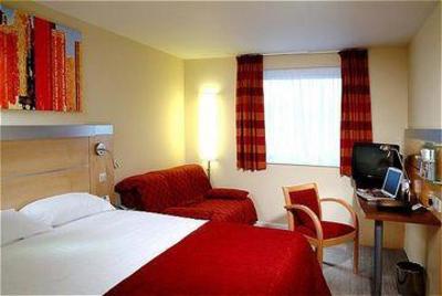 фото отеля Holiday Inn Express Leeds City Centre