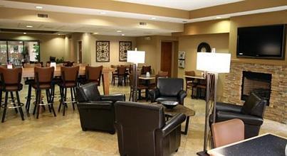 фото отеля AmericInn Lodge & Suites Madison West