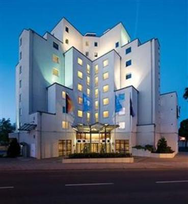 фото отеля NH Berlin-Treptow