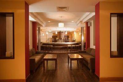 фото отеля Oriel House Hotel