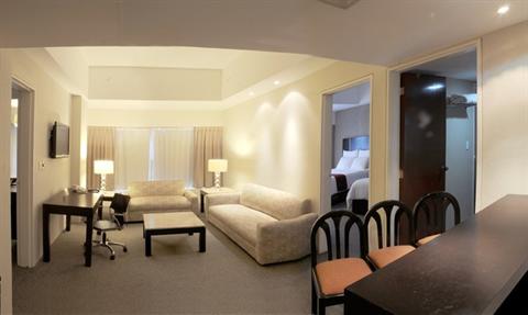 фото отеля Best Western Hotel Plaza Genova Guadalajara