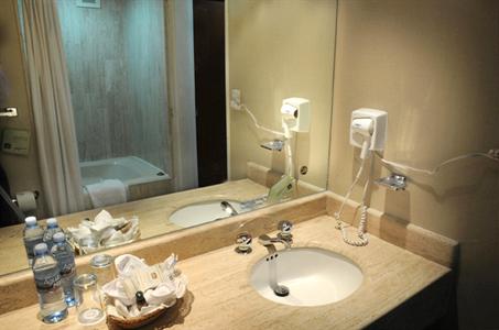 фото отеля Best Western Hotel Plaza Genova Guadalajara