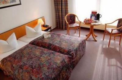 фото отеля Holiday Inn Guenthersdorf