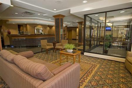 фото отеля DoubleTree by Hilton Hotel Milwaukee Downtown