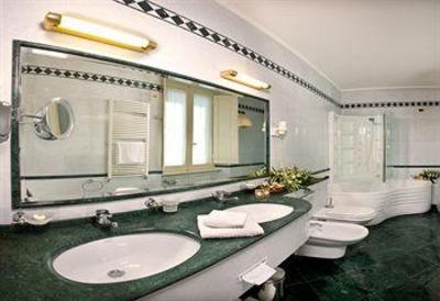 фото отеля Hotel Vittoria Pesaro