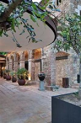 фото отеля Hotel Castell d'Emporda