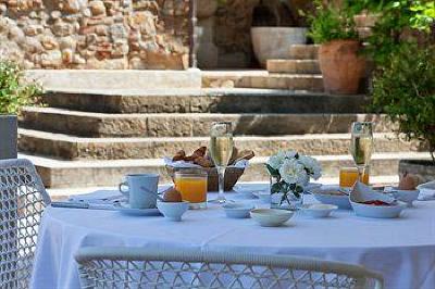 фото отеля Hotel Castell d'Emporda