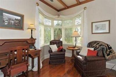 фото отеля Shelbourne Villa