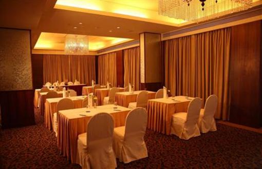 фото отеля Sun N Sand Hotel Mumbai