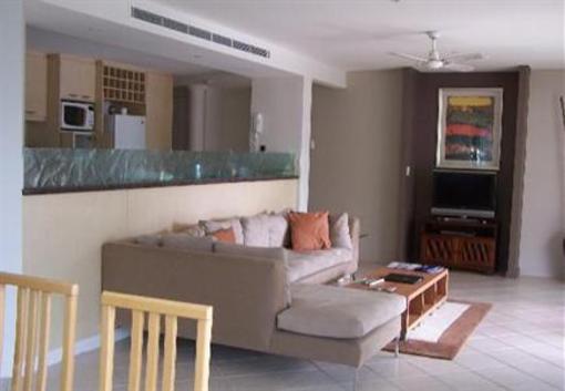 фото отеля Sea Change Beachfront Apartments