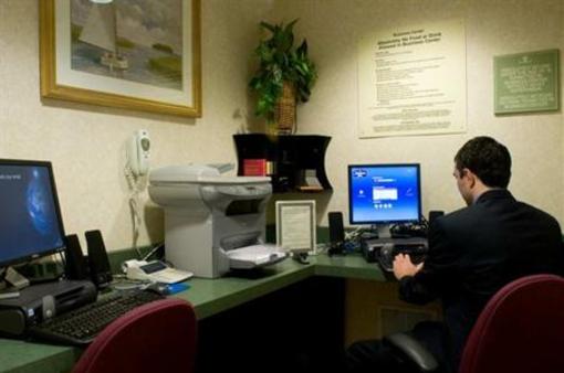 фото отеля Hampton Inn & Suites Newport/Middletown