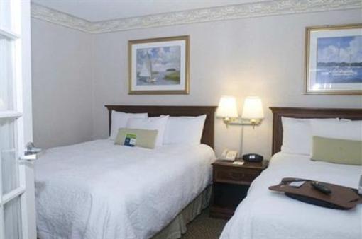 фото отеля Hampton Inn & Suites Newport/Middletown