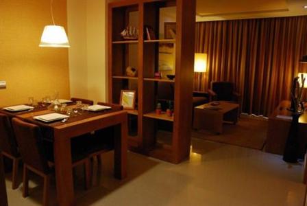 фото отеля Manhatan Hotel Suites Cunit