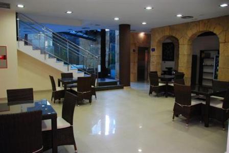 фото отеля Manhatan Hotel Suites Cunit