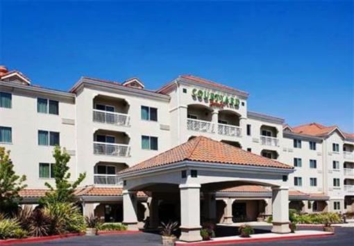 фото отеля Courtyard by Marriott Novato Marin Sonoma