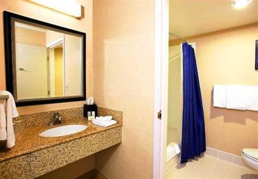 фото отеля Courtyard by Marriott Novato Marin Sonoma