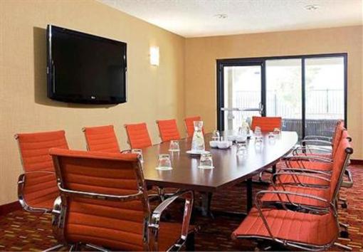 фото отеля Courtyard by Marriott Novato Marin Sonoma