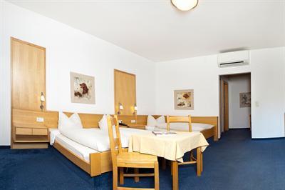 фото отеля Gasthof Weisses Rossl
