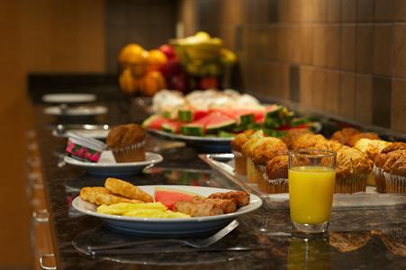 фото отеля BEST WESTERN PLUS Country Meadows Inn