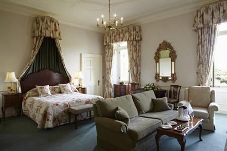 фото отеля Luton Hoo Hotel Golf and Spa