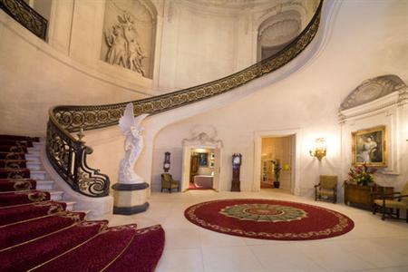 фото отеля Luton Hoo Hotel Golf and Spa