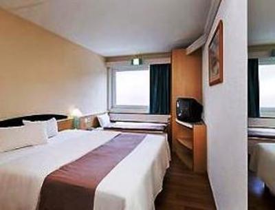 фото отеля Ibis Zaragoza Centro