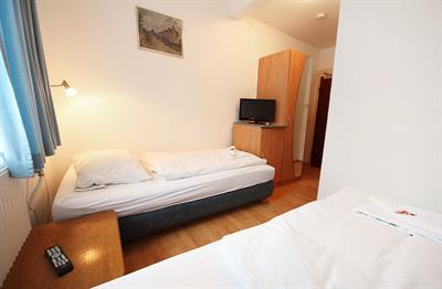 фото отеля Cityhotel Storch Cologne