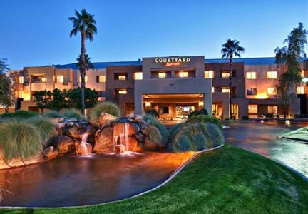 фото отеля Courtyard by Marriott Scottsdale North
