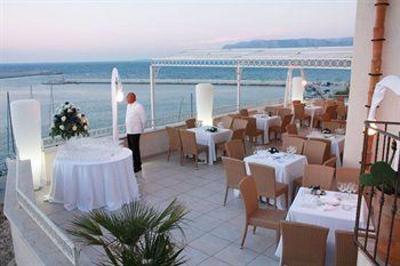 фото отеля Marina Holiday Resort & Spa