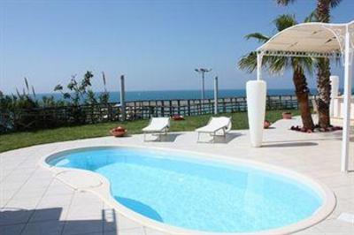 фото отеля Marina Holiday Resort & Spa