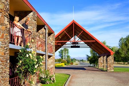 фото отеля Mackenzie Country Inn