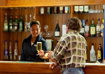 фото отеля Mackenzie Country Inn