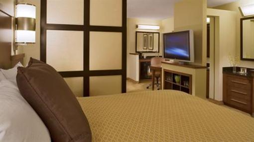 фото отеля Hyatt Place San Jose Pinares