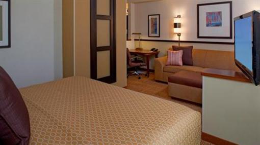 фото отеля Hyatt Place San Jose Pinares