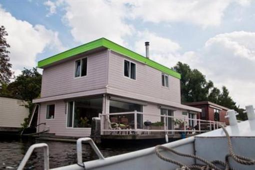 фото отеля Minties Floating Bed and Breakfast